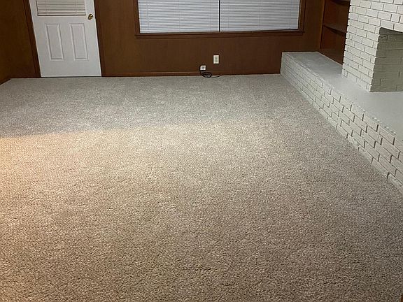 3rd image of 245 Thelma Ln