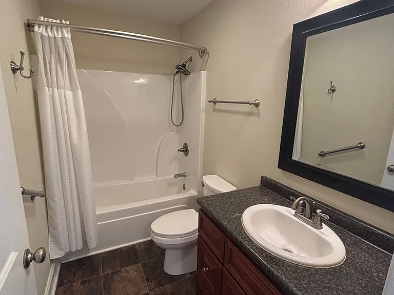 859 Wells Rd — Photo 12