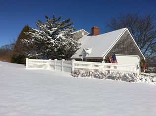 80 Colonel Barton Dr, Portsmouth, RI 02871