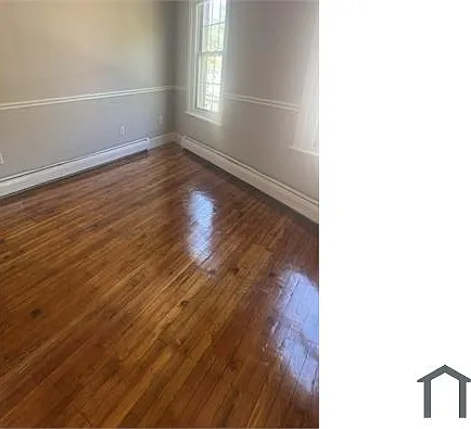 6 W Pomona St — Photo 1