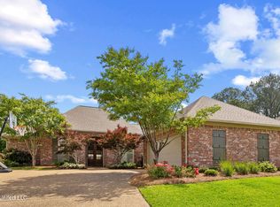 152 Woodlands Glen Cir, Brandon, MS 39047