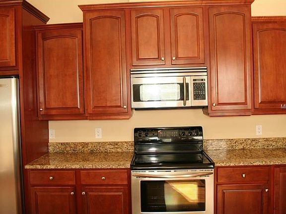 4th image of 405 S Tampania Ave APT B