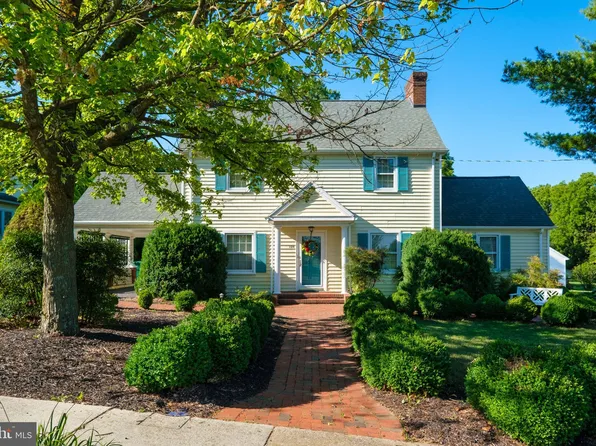 326 Broadway Ave, Broadway, VA 22815