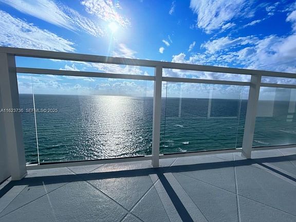 4th image of 2030 S Ocean Dr #Penthouse 2220
