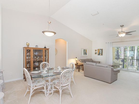 5th image of 130 Bayberry Cir Unit 1504