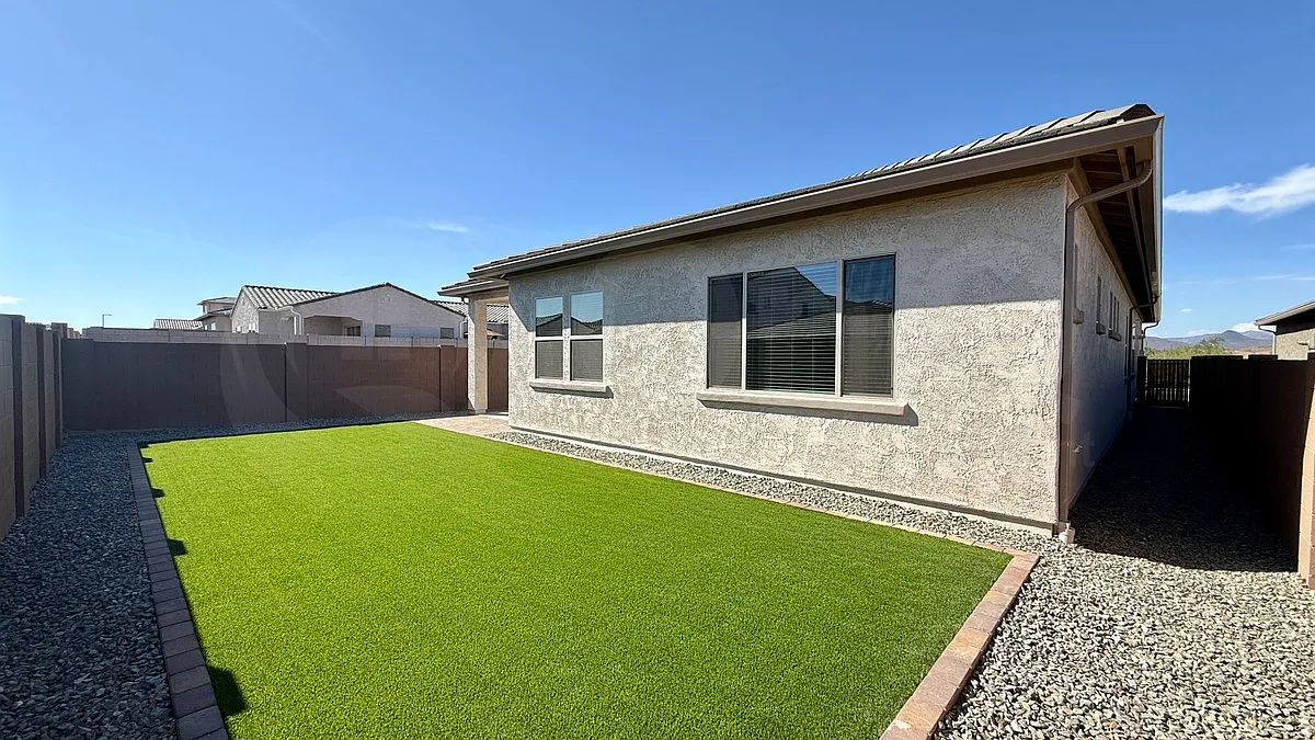 5 bed, 3.5 bath, 2514 sqft, $3,950 — Photo 3