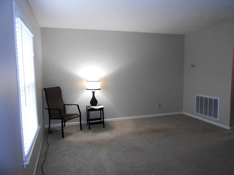 4850 Westport Rd — Photo 5