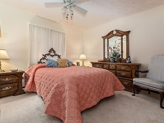 5th image of 3209 Parkview Cir
