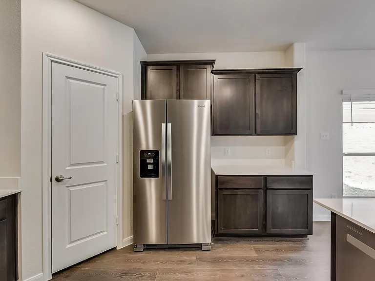 3612 Southbend Dr — Photo 8