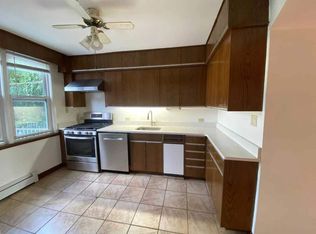8725 90th St, Woodhaven, NY 11421