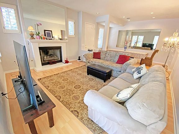 3rd image of 2320 Silver Breeze Ct