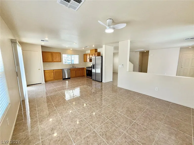 11225 Sandrone Ave — Photo 9
