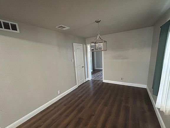 5th image of 2221 39th St