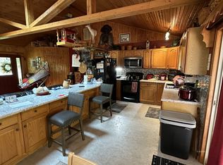 1068 Finley Chapel Rd, Wellston, OH 45692