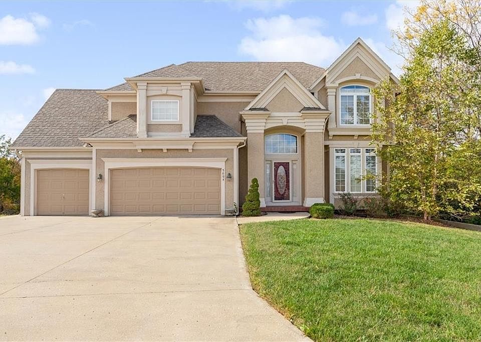 1st image of 5604 NE Holiday Dr