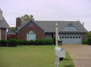 218 Westmeade Ct, Florence, AL 35630