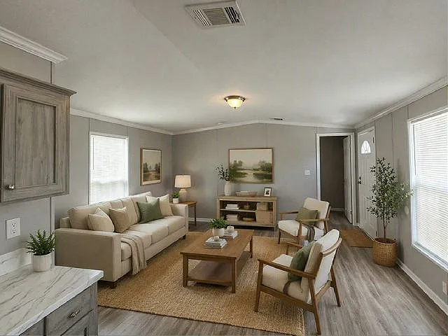 2 bed, 1.0 bath, 768 sqft, $1,750 — Photo 2