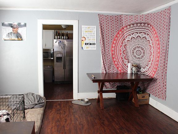 5th image of 401 N William St