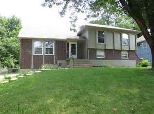 1016 SW 16th St, Blue Springs, MO 64015