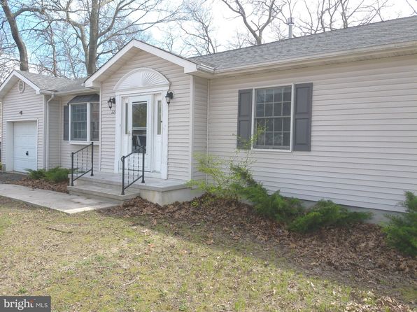 227 Bayberry St