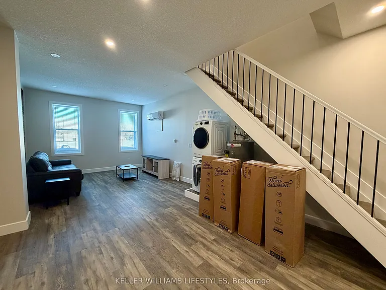 537 Talbot St #3 — Photo 14