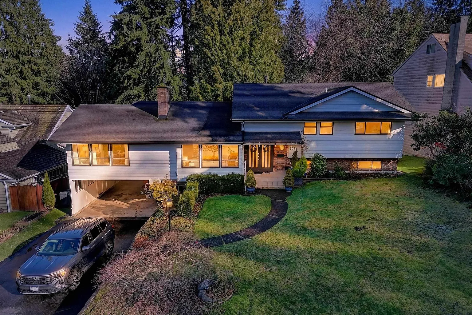 1838 Harbour Dr photo 1