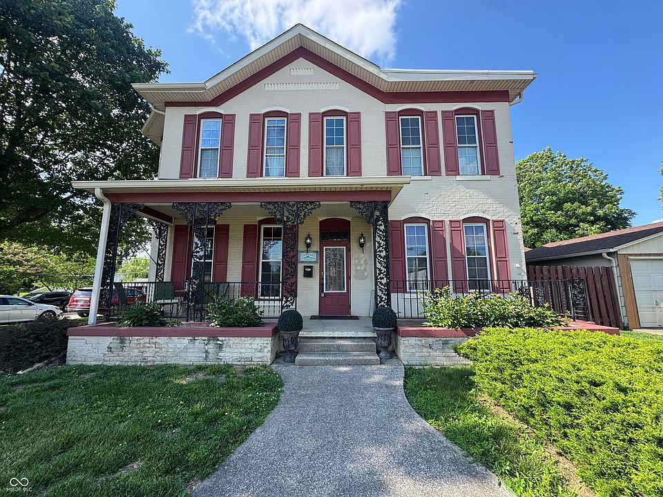1st image of 704 E Main St