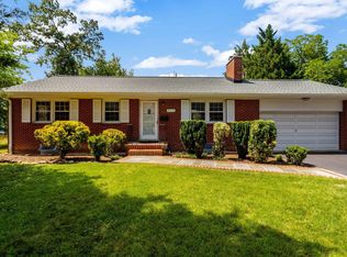 914 S Taylor St, Arlington, VA 22204
