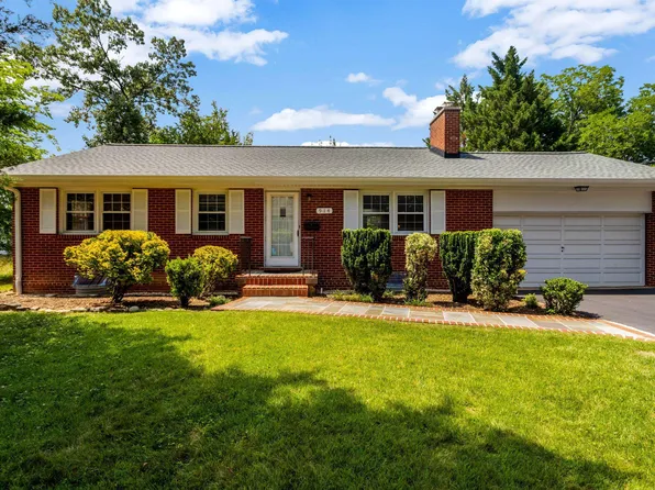 914 S Taylor St, Arlington, VA 22204