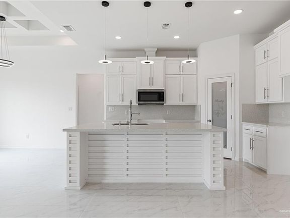 4th image of 9281 Areca Palm St