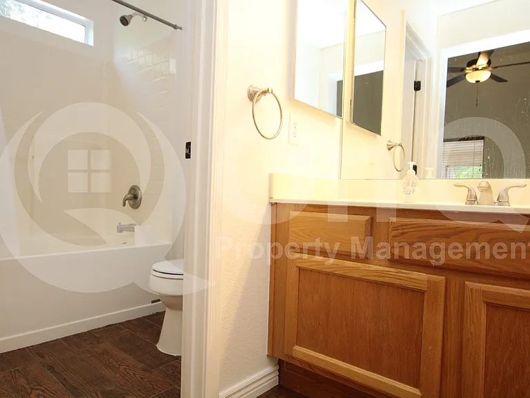 3292 E San Angelo Ave — Photo 17