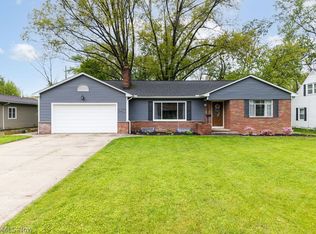 2476 Thurmont Rd, Akron, OH 44313