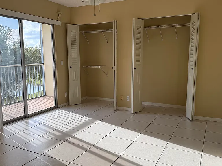 400 SW 134th Way #411F — Photo 7