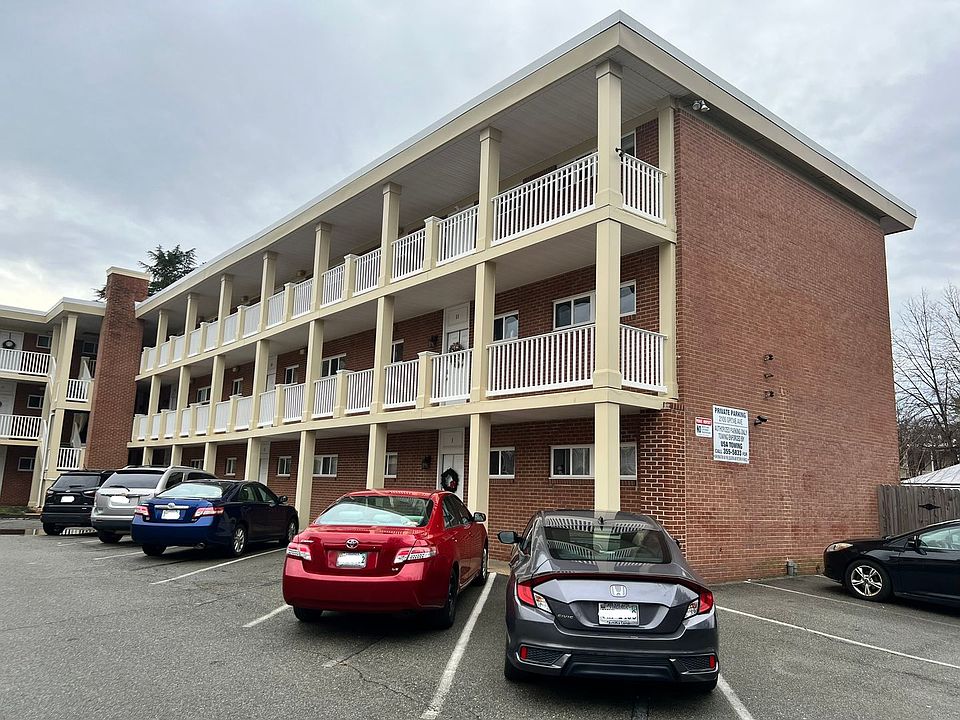 1st image of 2100 Grove Ave APT 13