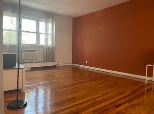 2324 36th Ave, Astoria, NY 11106