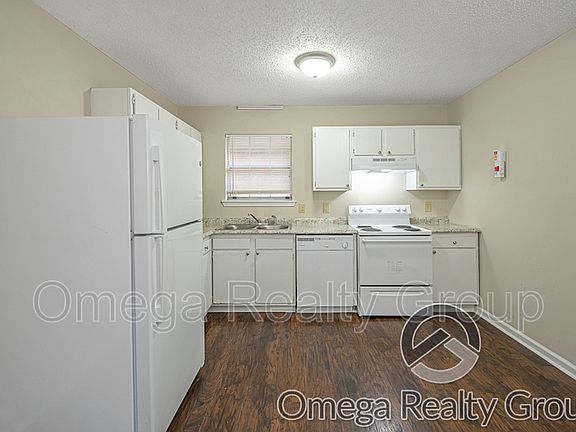 5th image of 3600 24th St APT 210