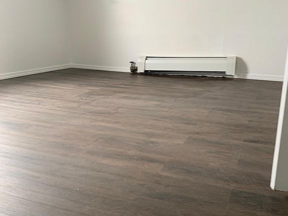 3rd image of 15 Park Pl #17