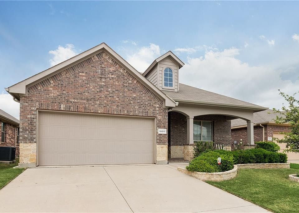 1st image of 13017 Sierra View Dr