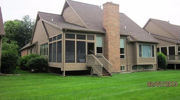 2nd image of 4700 Sawgrass Dr E