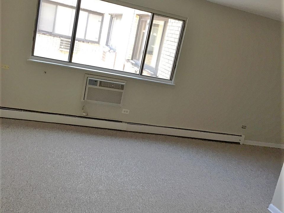 2nd image of 5420 N Kenmore Ave APT 509