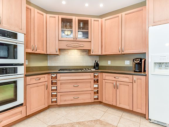 Great kitchen!