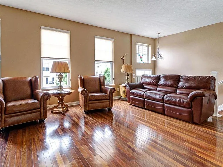 6281 Chetti Dr — Photo 2
