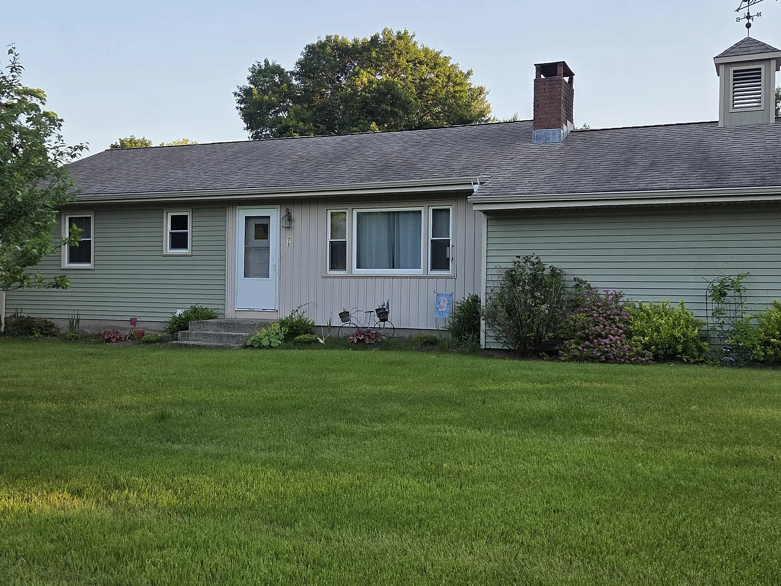2 bed, 1000 sqft, $2,400 — Photo 1