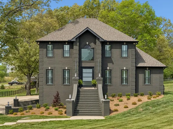 8838 Byrums Chapel Rd, Portland, TN 37148