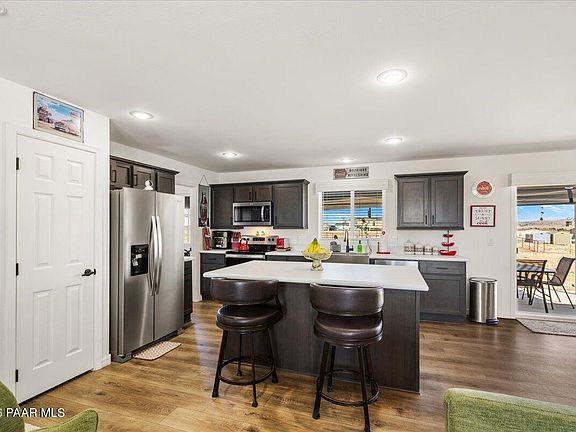 5th image of 1610 Solara Way