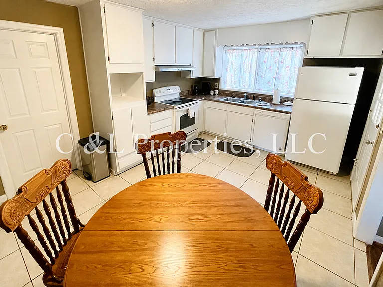 256 Sherwood Dr — Photo 9