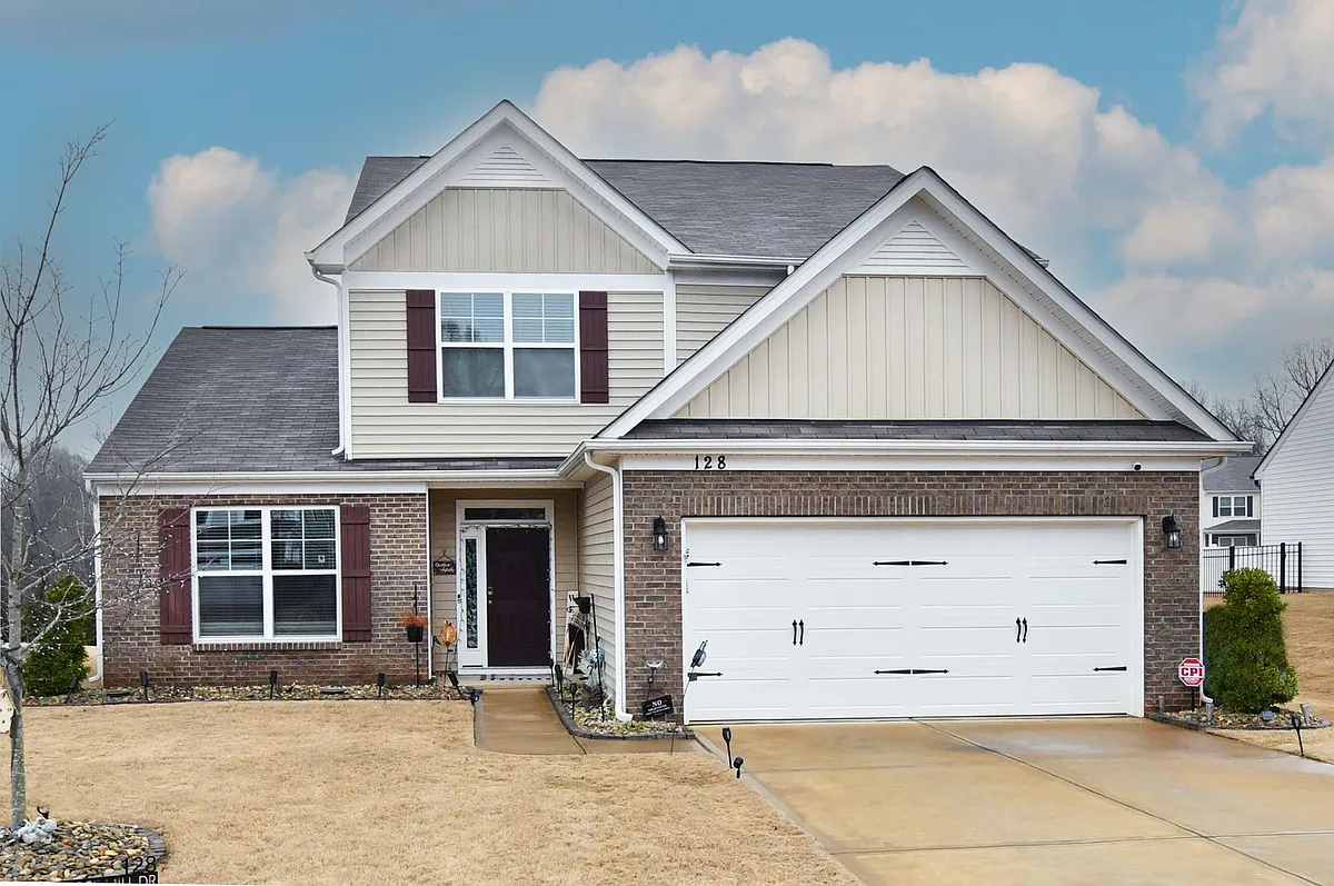 Building Photo - 128 Suggs Mill Dr