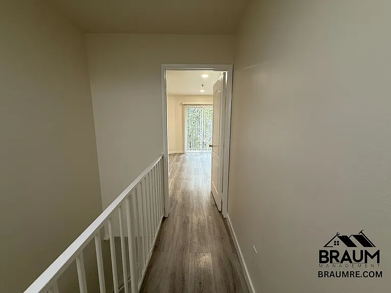 7323 WINNETKA — Photo 27