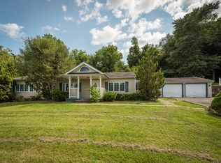18 Garry Knls, Danbury, CT 06810