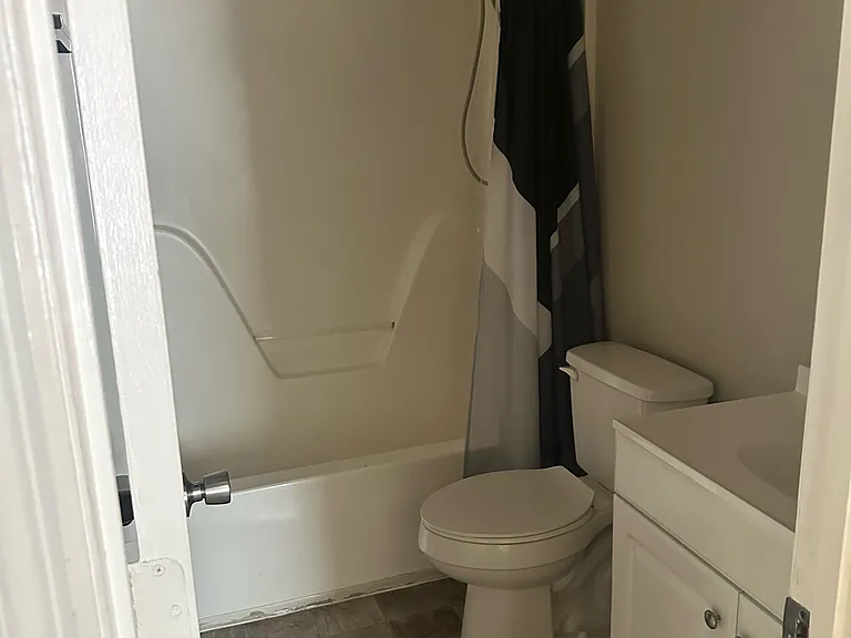 1107 Riviera Dr #B — Photo 10